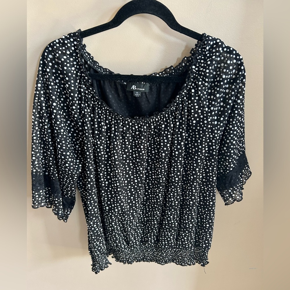 Women’s AB Studio black with white polka dots XL top gently used